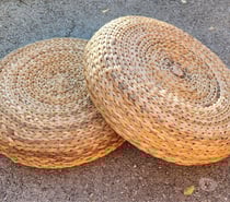 2 Poufs en rotin d'Ikea