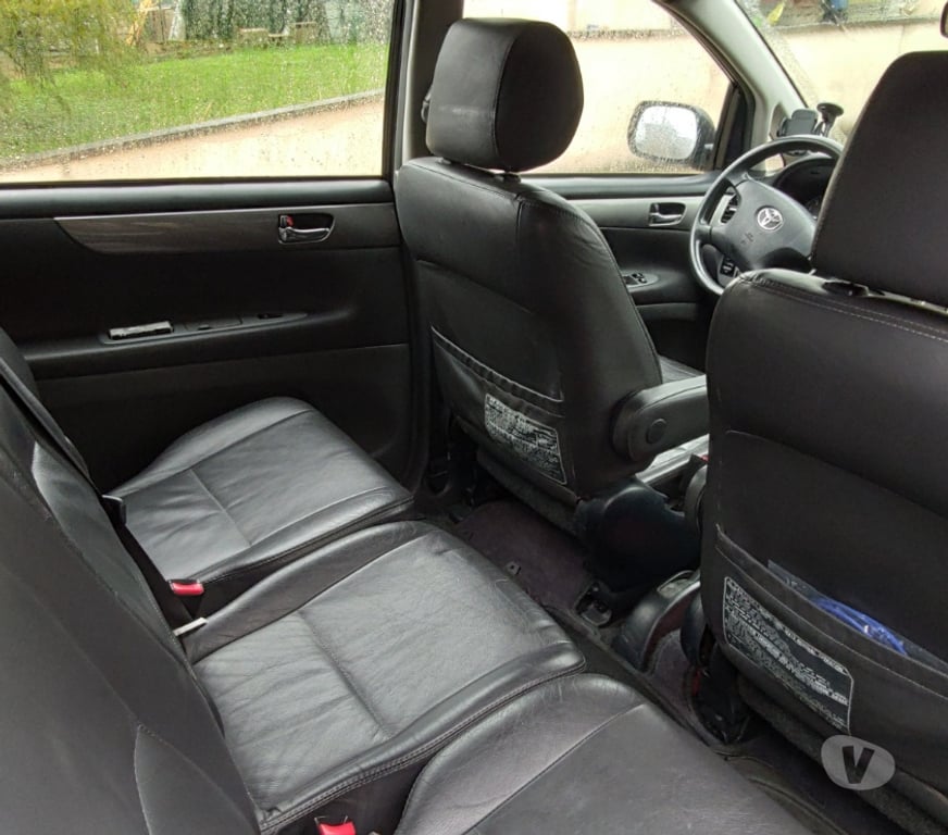 Autre Véhicules Occasion Seine-et-Marne St Germain sur Morin - 77860 - Photos Vivastreet A Vendre Toyota Avensis Verso D4D Diesel