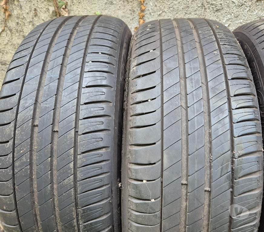 Pièces et services auto Loire St Etienne - Photos Vivastreet 4 pneus été 205 55 17 95V Michelin envoi rapide possible