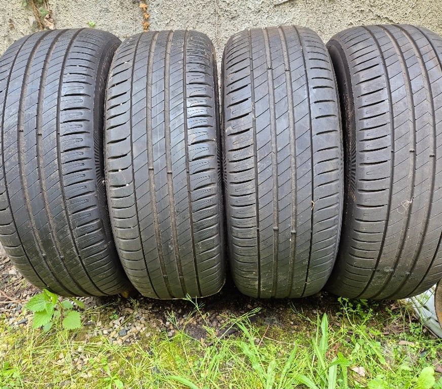 Pièces et services auto Loire St Etienne - Photos Vivastreet 4 pneus été 205 55 17 95V Michelin envoi rapide possible