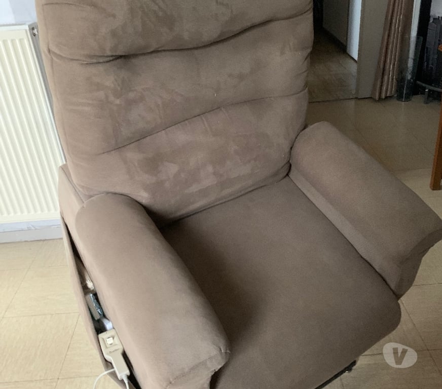 Ameublement & art de la table Val-de-Marne Creteil - 94000 - Photos Vivastreet Vends fauteuil medical relax
