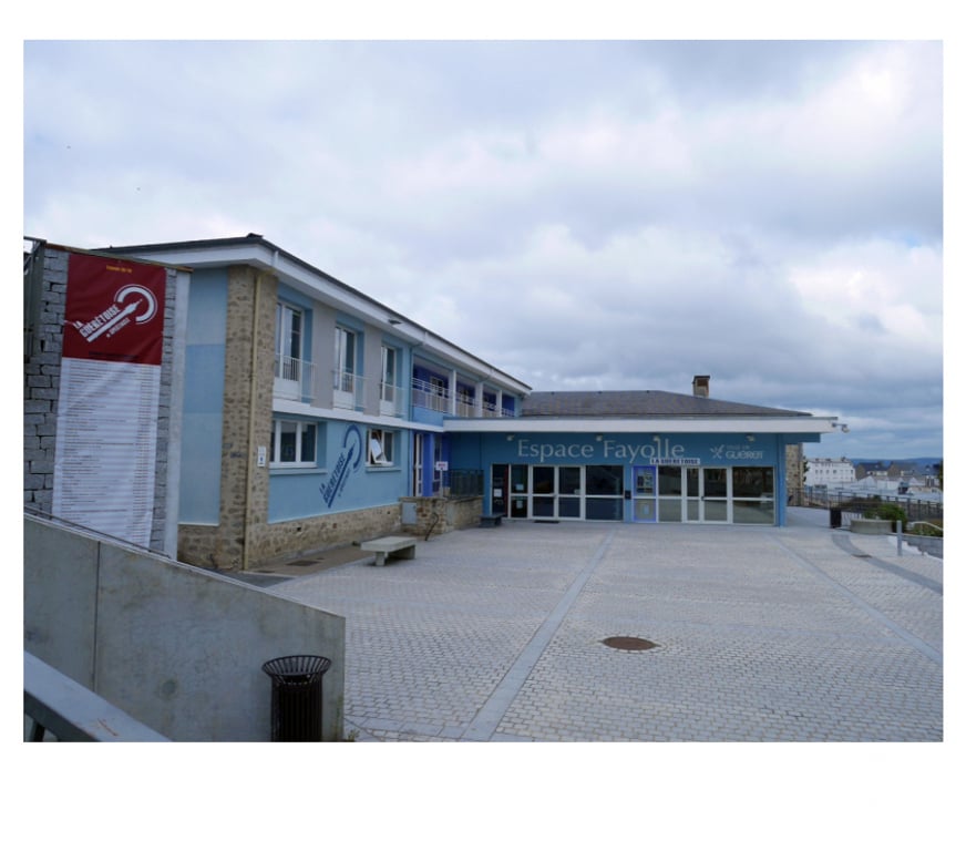 Spectacles Creuse Gueret - 23000 - Photos Vivastreet 2 places pour le spectacle " Renaissance " mardi à Guéret