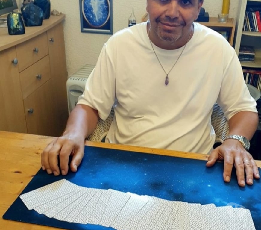 Horoscope - Voyance Gironde Bordeaux - Photos Vivastreet Voyance par téléphone - Voyant médium expérimenté