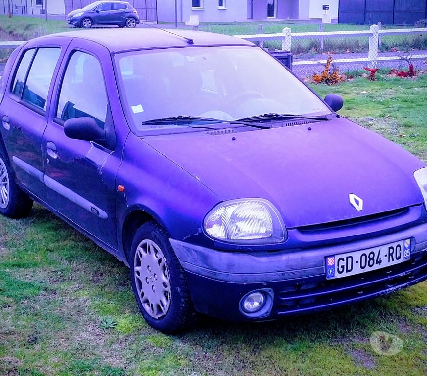 Voiture d'occasion Maine-et-Loire Le Fresne sur Loire - 49123 - Photos Vivastreet Renault Clio II 1.9D 65 – 1998