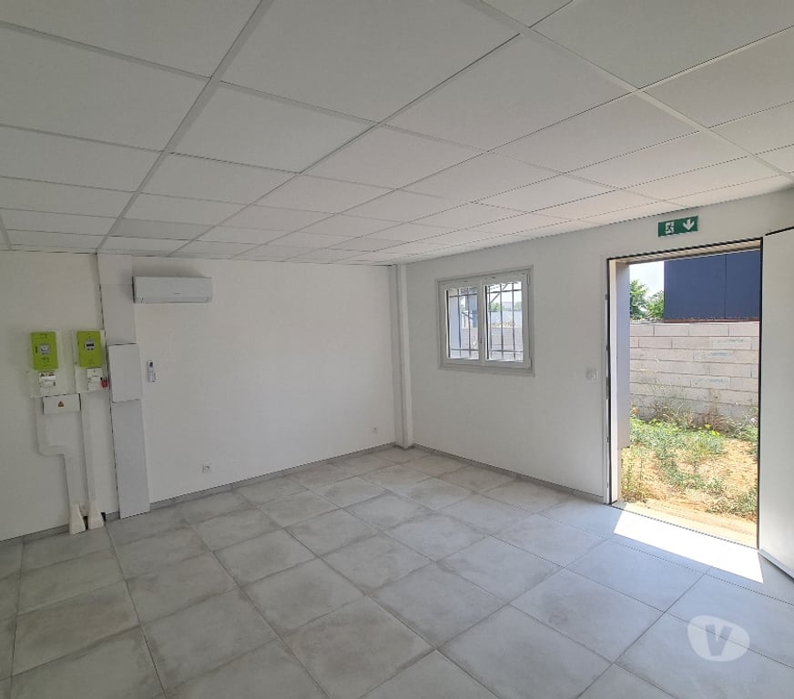 bureaux locaux Hérault Thezan les Beziers - 34490 - Photos Vivastreet LOCATION - local, hangar, entrepôt, bureau - neuf 270 m²