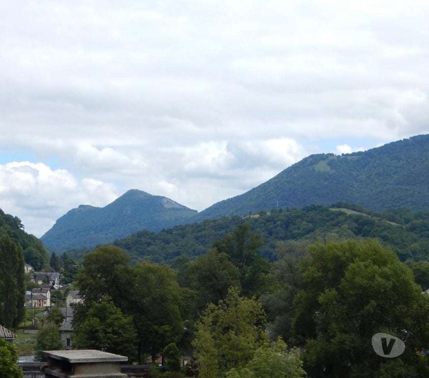 Appartements à vendre Hautes-Pyrénées St Pe de Bigorre - 65270 - Photos Vivastreet 🏔️ Superbe T2 rénové – 91 m² au sol