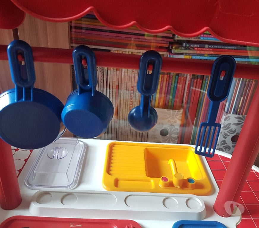 Jeux - Jouets Essonne Juvisy sur Orge - 91260 - Photos Vivastreet cuisine smoby 1985 et ses accessoires