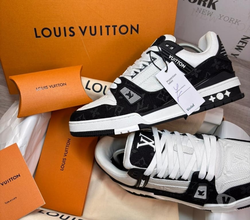 Chaussures Aisne Moulins - 02160 - Photos Vivastreet Paire de Louis Vuitton Traîner Black