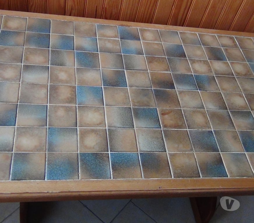 Ameublement & art de la table Maine-et-Loire Angers - Photos Vivastreet Une table de cuisine