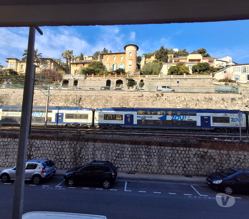 Location appartement Alpes-Maritimes Menton - 06500 - Photos Vivastreet loue grand studio