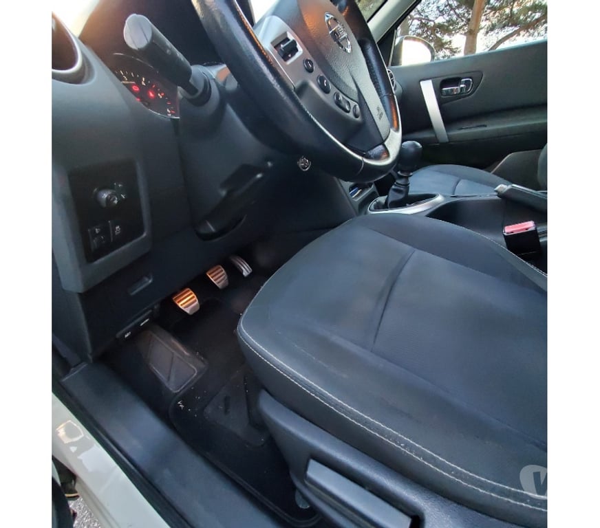 Voiture d'occasion Loire St Etienne - Photos Vivastreet NISSAN QASHQAI SUV 2WD DIESEL 2011 EN TRES BON ETAT