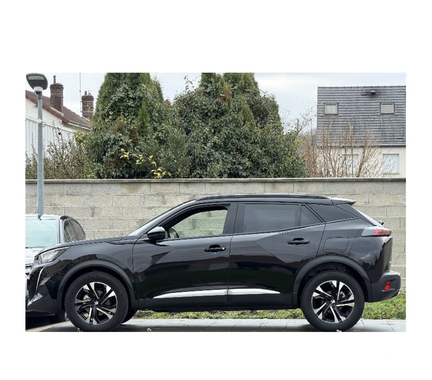 Voiture d'occasion Oise Nogent sur Oise - 60180 - Photos Vivastreet PEUGEOT 2008 ALLURE PARK 130 CH ESSENCE AN 2023 840 KM