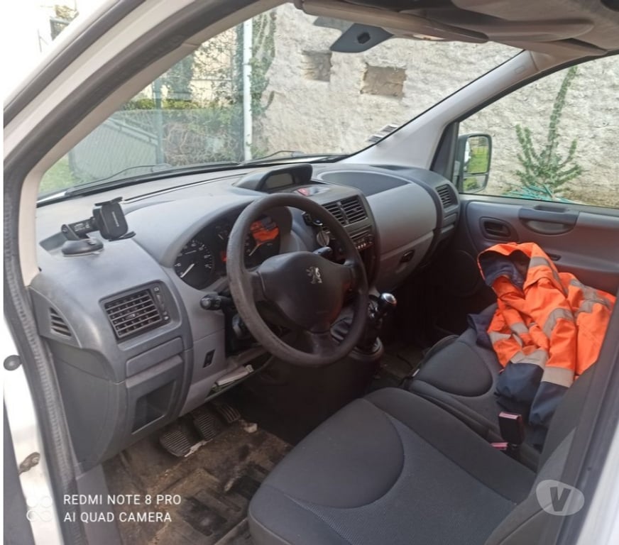 Véhicules commerciaux & utilitaires d'occasion Vienne Brux - 86510 - Photos Vivastreet Peugeot expert 2012