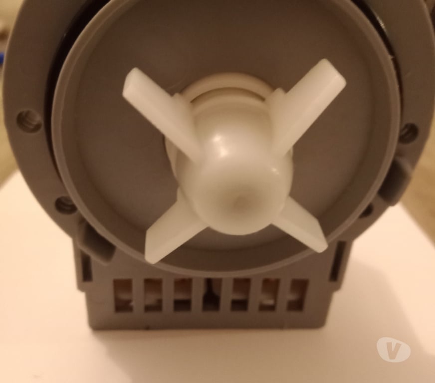 Electroménager occasion Allier Montlucon - 03100 - Photos Vivastreet POMPE DE VIDAGE ASKOLL