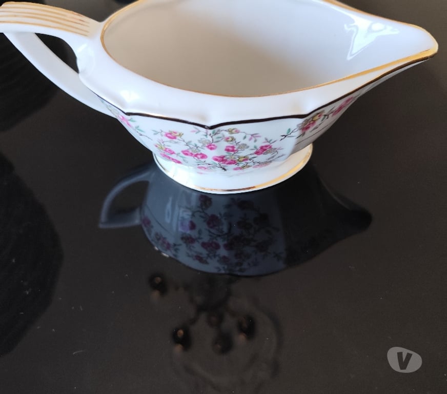 Ameublement & art de la table Bouches-du-Rhône Simiane Collongue - 13109 - Photos Vivastreet Joli service de table