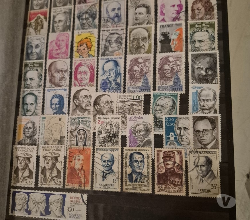 Collection Drôme Le Grand Serre - 26530 - Photos Vivastreet Album de Timbres