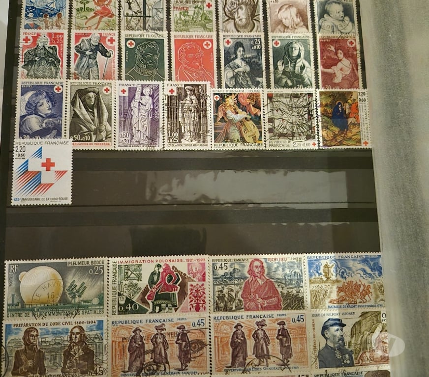 Collection Drôme Le Grand Serre - 26530 - Photos Vivastreet Album de Timbres