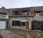 Bel Maison caractère av caché Prox Chartres a 1h Paris