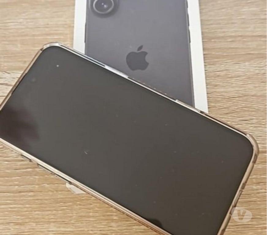 Téléphonie Haute-Savoie Alex - 74290 - Photos Vivastreet iPhone 15Pro 256G Titane Noir - occasion