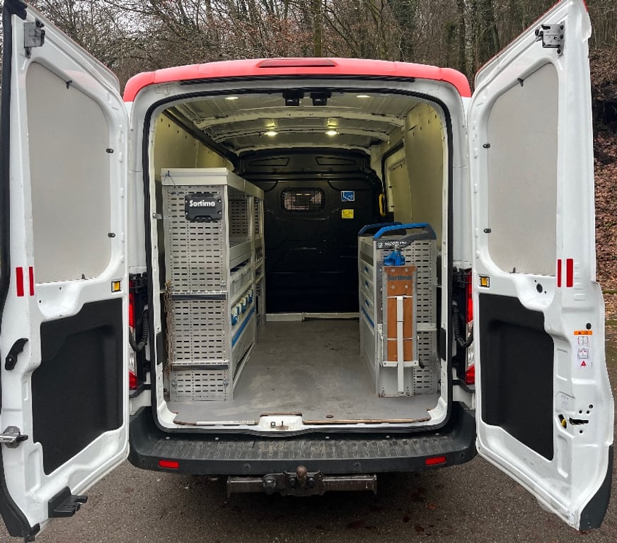 Véhicules commerciaux & utilitaires d'occasion Moselle Hayange - 57700 - Photos Vivastreet Ford transit 310m 2.2 tdci 125cv Econetic