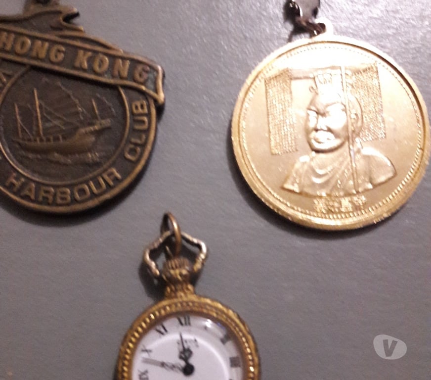 Bijoux occasion Haute-Garonne Castelginest - 31780 - Photos Vivastreet vend bijoux fantaisie