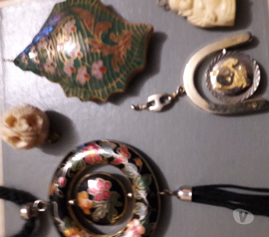 Bijoux occasion Haute-Garonne Castelginest - 31780 - Photos Vivastreet vend bijoux fantaisie