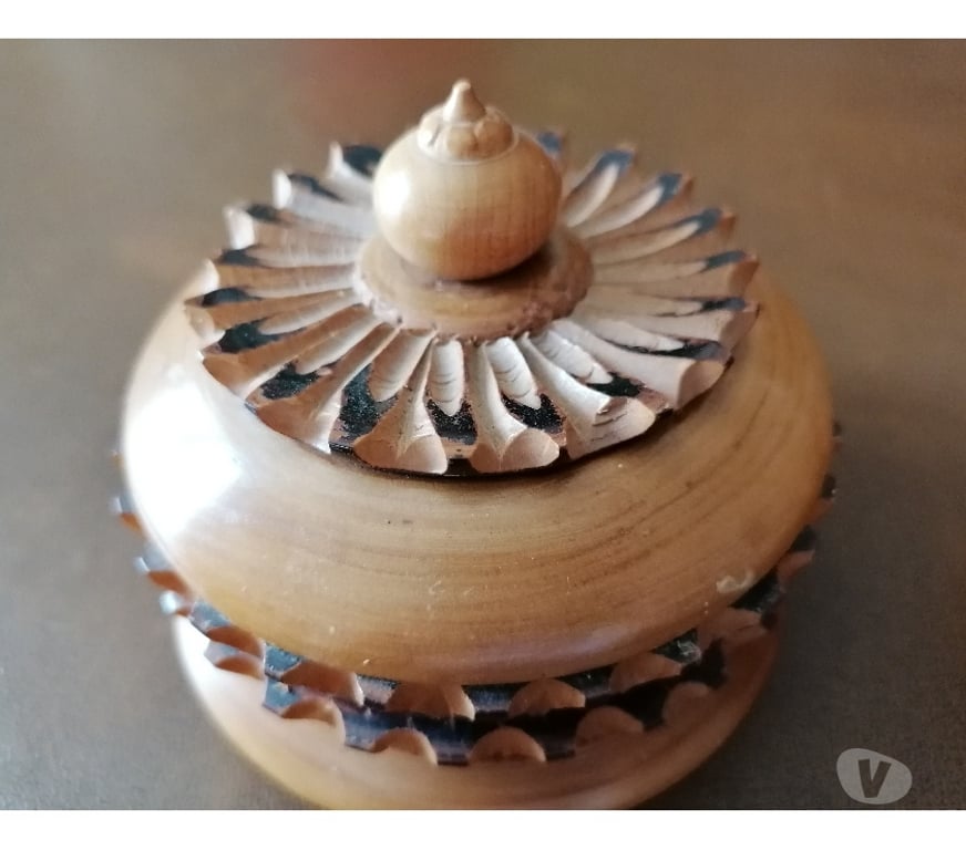 Décoration - art Pyrénées-Orientales Perpignan - Photos Vivastreet Boîtes bois sculptées annie66