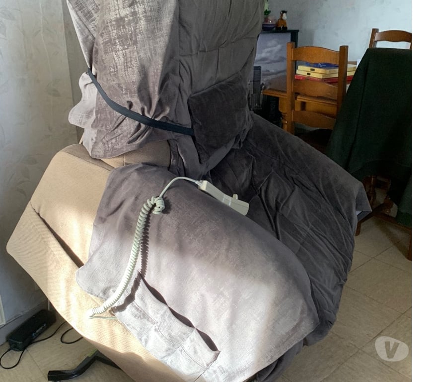 Ameublement & art de la table Val-de-Marne Creteil - 94000 - Photos Vivastreet Vends fauteuil releveur