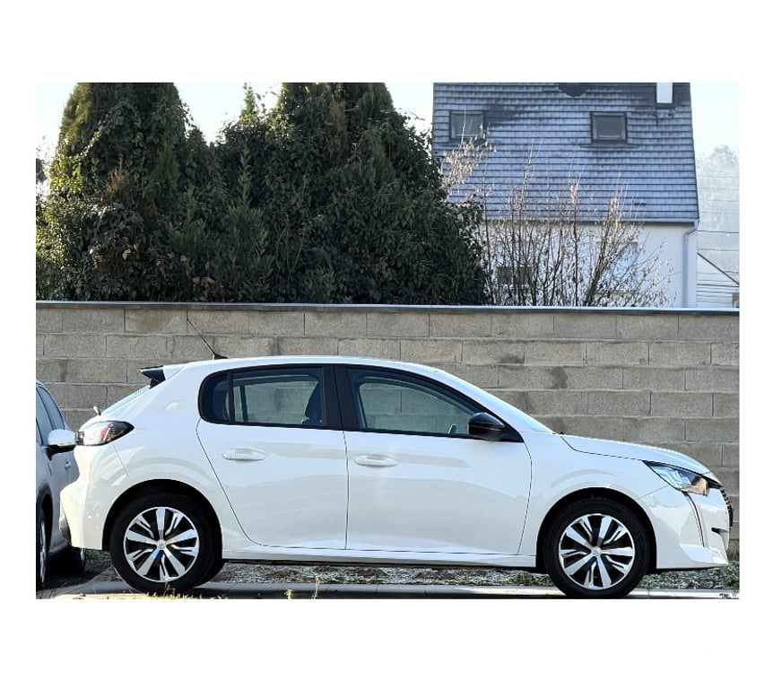 Voiture d'occasion Oise Nogent sur Oise - 60180 - Photos Vivastreet PEUGEOT 208 ACTIVE PACK 100CH ESSENCE AN 08 2023 15720 KM