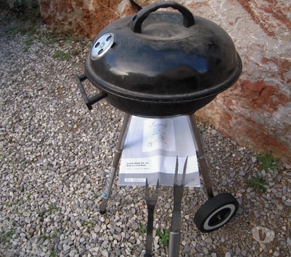 Bricolage - Jardin - Outillage Villeveyrac Hérault - Photos Vivastreet GRIL AU CHARBON DE MARQUE TEPRO .