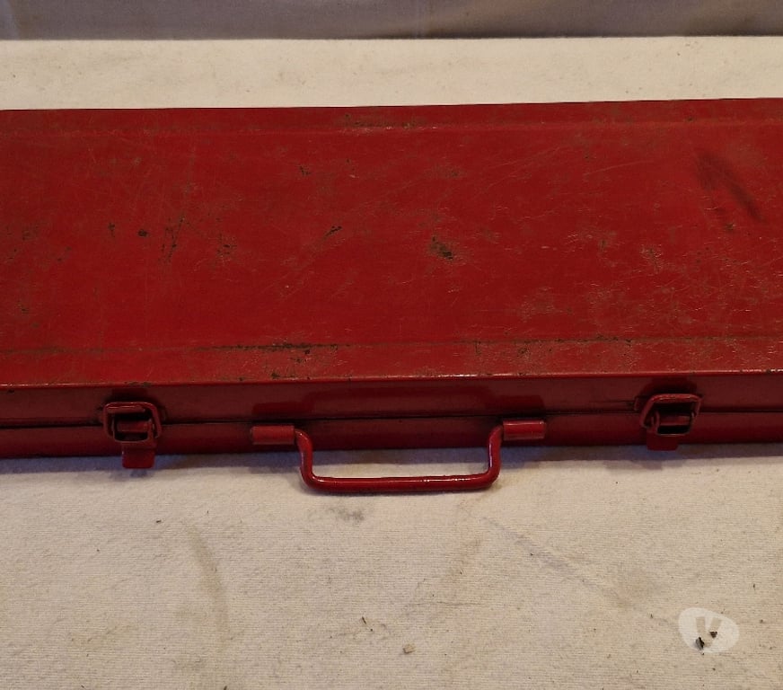  Cher St Pierre les Etieux - 18210 - Photos Vivastreet Coffret Jupiter 24 pièces en acier chromé forgé