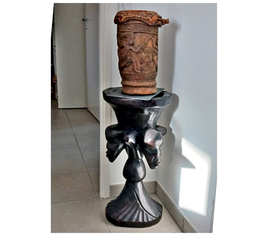 Décoration - art Pyrénées-Orientales Perpignan - Photos Vivastreet Guéridon sculpté africain plus un tambour bamiléké