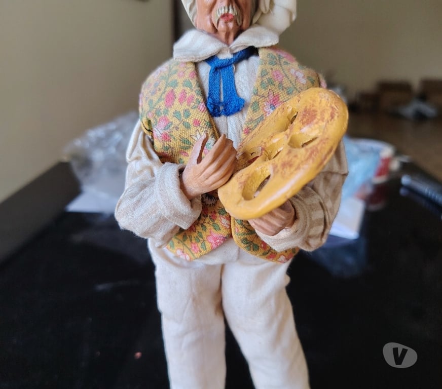 Décoration - art Bouches-du-Rhône Simiane Collongue - 13109 - Photos Vivastreet Vend joli santons