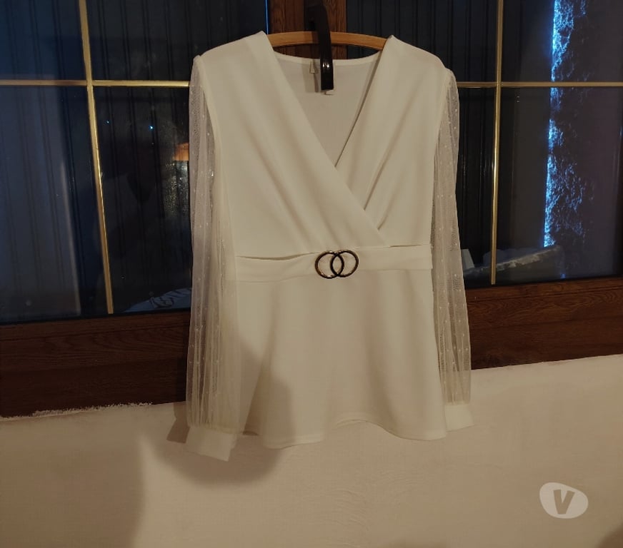 Vêtements occasion Bouches-du-Rhône Simiane Collongue - 13109 - Photos Vivastreet Le lot de vêtements pour femmes