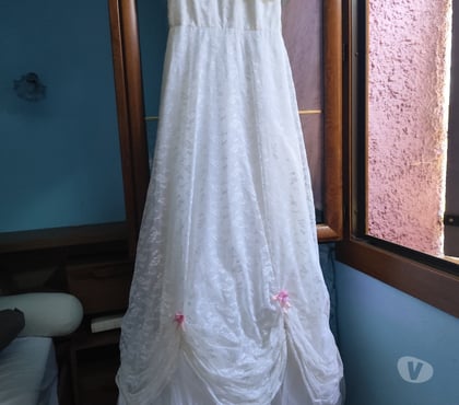 Vêtements occasion Simiane Collongue Bouches-du-Rhône - Photos Vivastreet Vend jolie robe de mariée avec ses accessoires