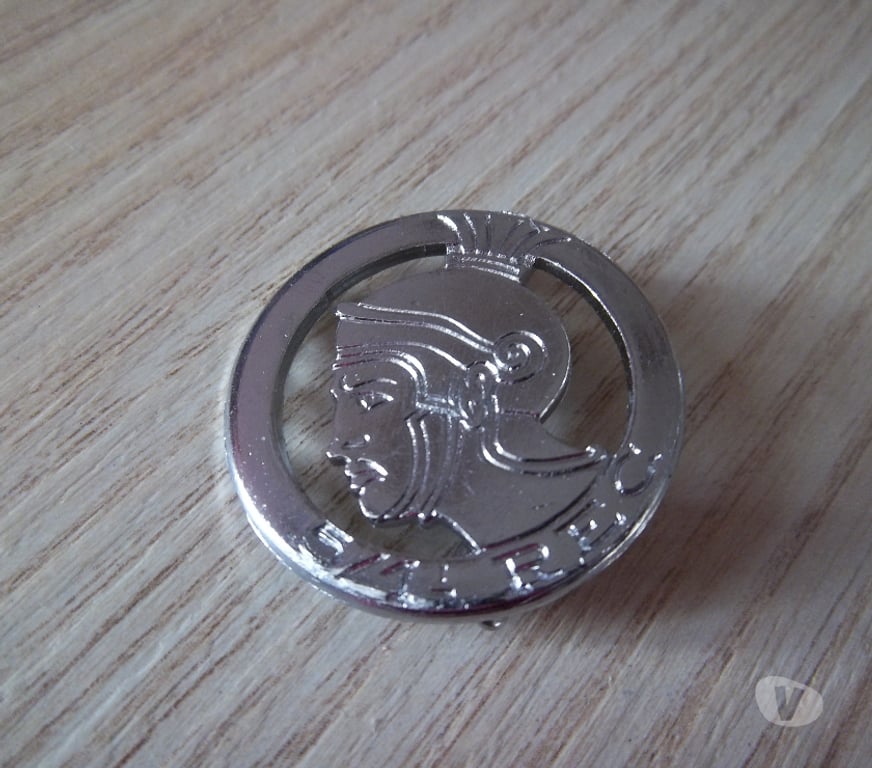 Collection Manche Valognes - 50700 - Photos Vivastreet insigne 1er Régiment Étranger de Cavalerie - 5e Escadron