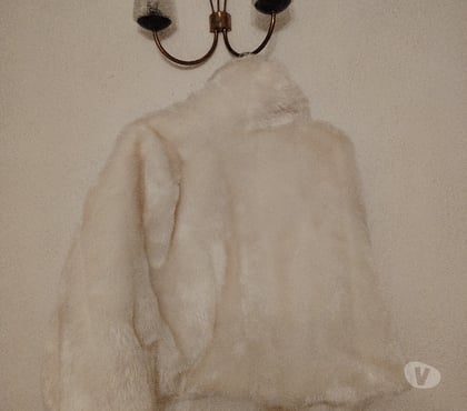 Vêtements occasion Simiane Collongue Bouches-du-Rhône - Photos Vivastreet Veste femme fausse fourrure