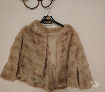 Vêtements occasion Simiane Collongue Bouches-du-Rhône - Photos Vivastreet Veste fausse fourrure