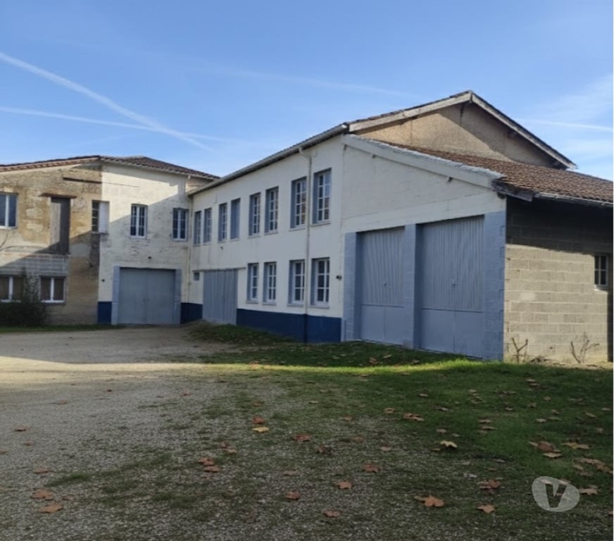 Parkings - Garages Lot-et-Garonne Miramont de Guyenne - 47800 - Photos Vivastreet GARAGE GARDE MEUBLE