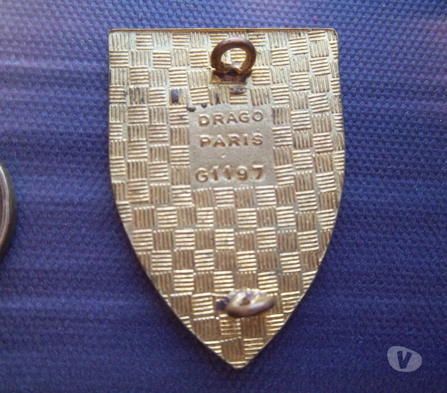 Collection Manche Valognes - 50700 - Photos Vivastreet insigne 8e régiment d'infanterie motorisée