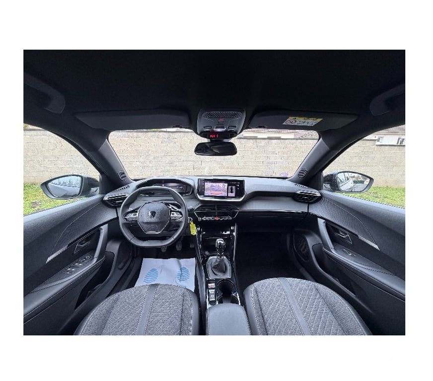 Voiture d'occasion Oise Nogent sur Oise - 60180 - Photos Vivastreet PEUGEOT 2008 ALLURE 100 CH ESSENCE MODÈLE 2024 51220 KM