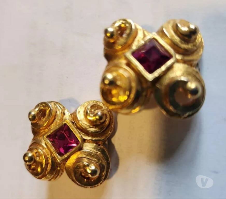 Bijoux occasion Gironde Bordeaux - Photos Vivastreet BO Carrée dorée strass fuchsia LANVIN occasion