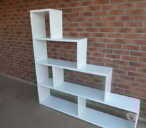 meuble blanc dégradé à cases