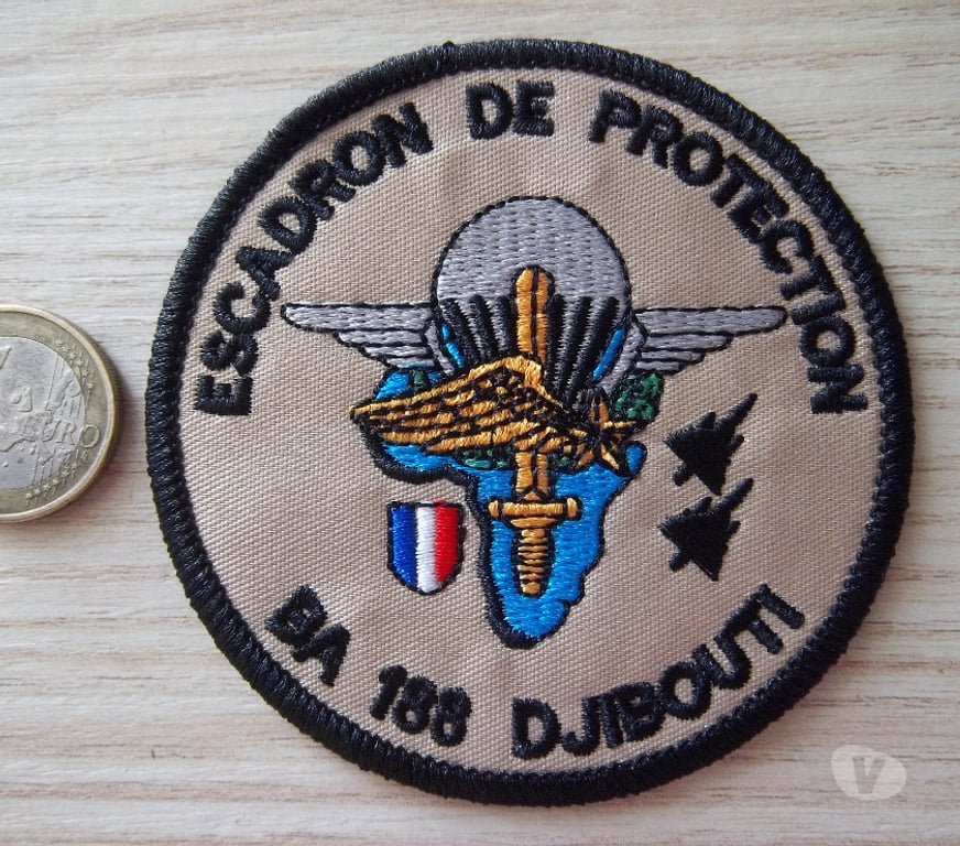 Collection Manche Valognes - 50700 - Photos Vivastreet écusson militaire base aérienne 188 djibouti