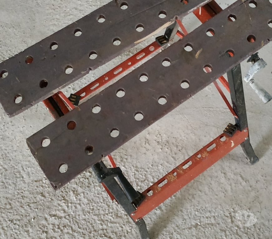  Rhône St Vincent de Reins - 69240 - Photos Vivastreet table étau bon état