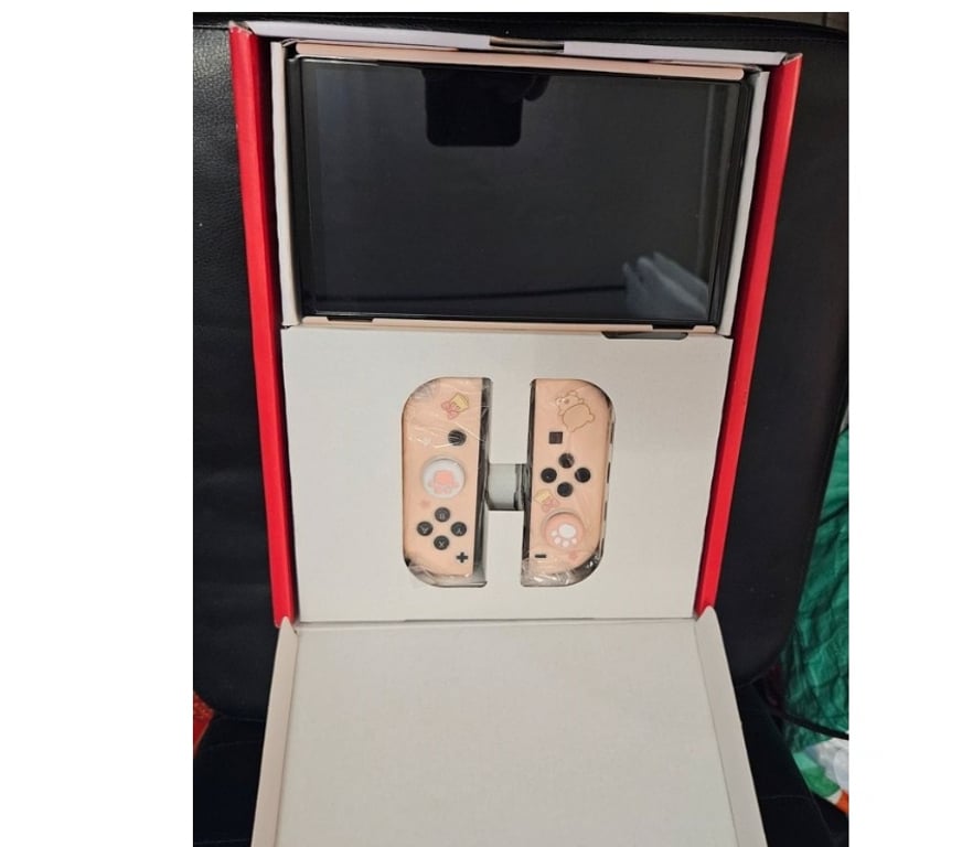 Jeux - Jouets Hauts-de-Seine Bourg la Reine - 92340 - Photos Vivastreet Console Nintendo Switch Oled