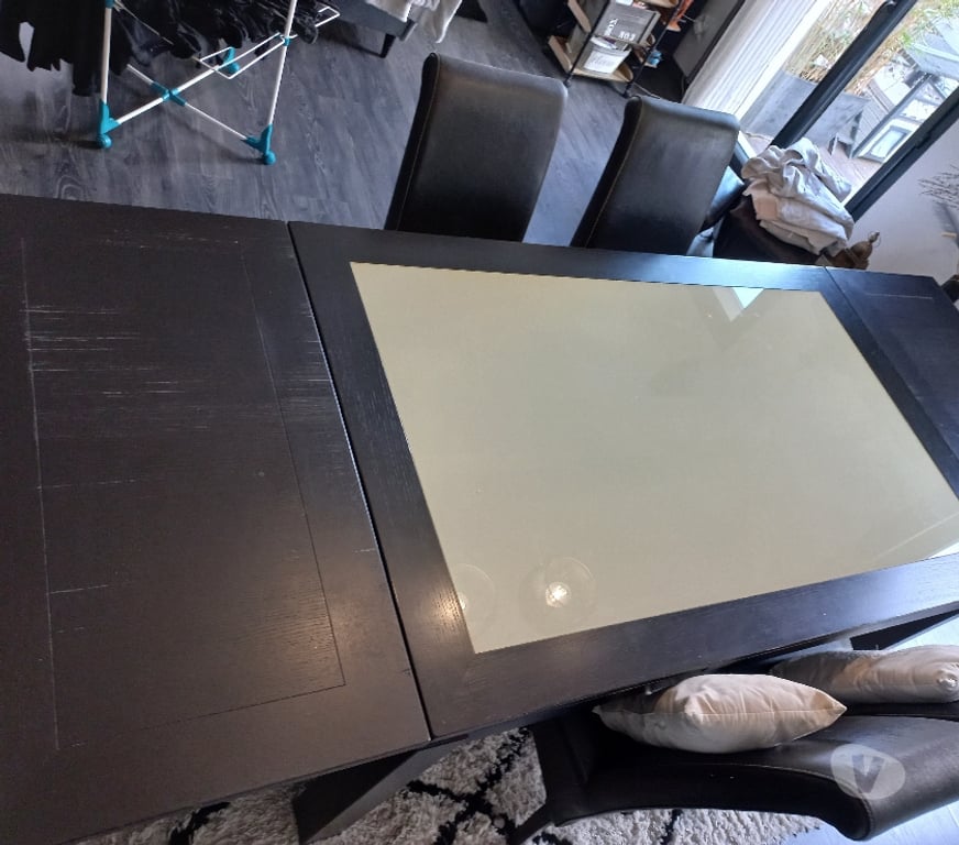 Ameublement & art de la table Val-d'Oise Meriel - 95630 - Photos Vivastreet TABLE SALLE A MANGER WENGER (NOIR), BOIS -LIVRAISON GRATUITE