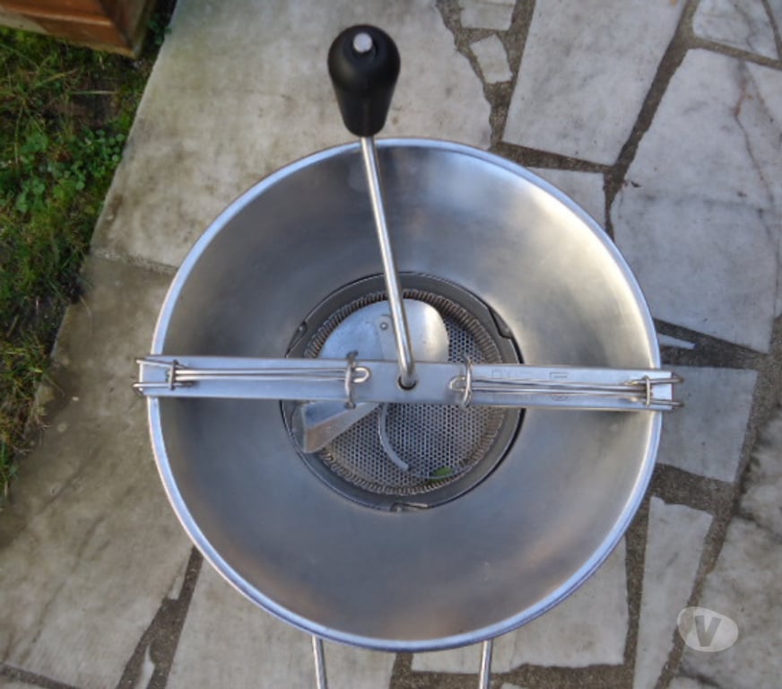 Ameublement & art de la table Yvelines Houilles - 78800 - Photos Vivastreet Moulin a légume Tellier 150 euros à Houilles