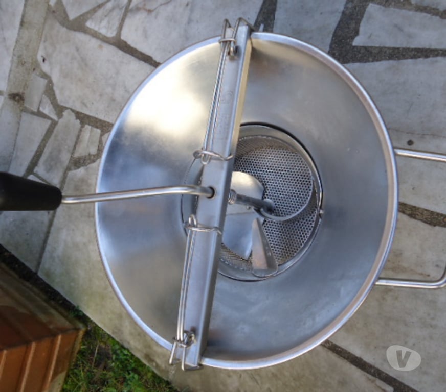 Ameublement & art de la table Yvelines Houilles - 78800 - Photos Vivastreet Moulin a légume Tellier 150 euros à Houilles