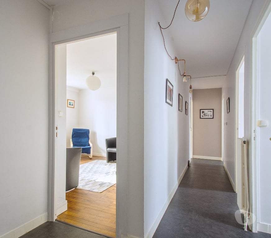 bureaux locaux Loire-Atlantique Nantes - Photos Vivastreet Buerau à partager dans un cabinet de thérapeuthe